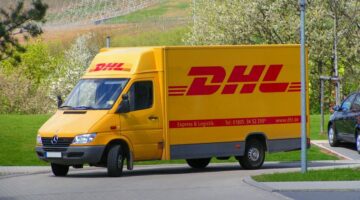 شركة DHL توفر وظائف بمجال التصميم والادارة  للجميع الجنسيات